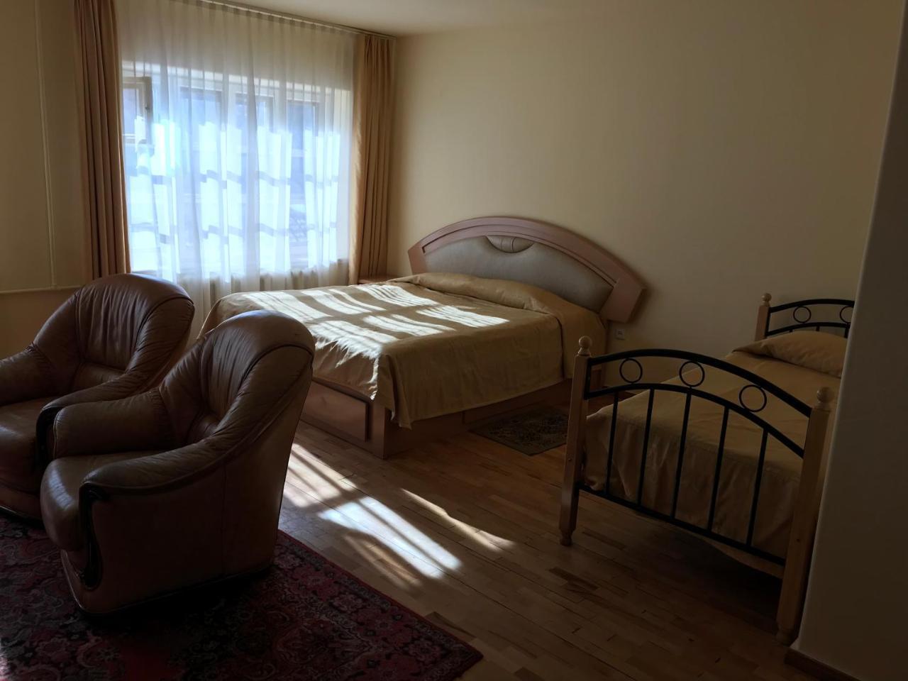 Hotel Aliq ツァグカゾール エクステリア 写真