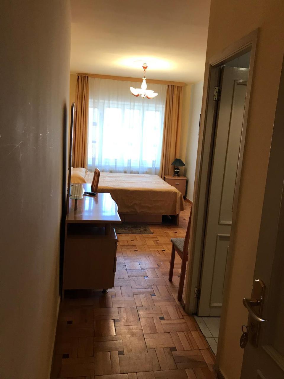 Hotel Aliq ツァグカゾール エクステリア 写真